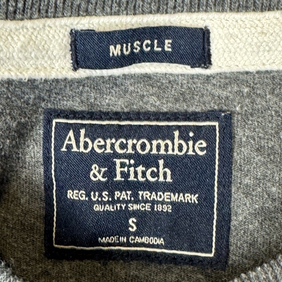 Abercrombie & Fitch Y2K Graphic Long Sleeve T-Shirt Spell Out Unisex Logo Small - Picture 5 of 6